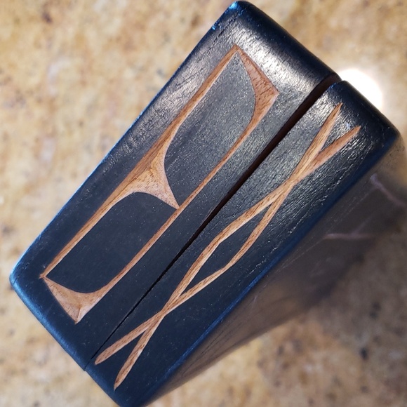 Vintage Carved Wooden Trinket Box from St. Marteen - Picture 12 of 16